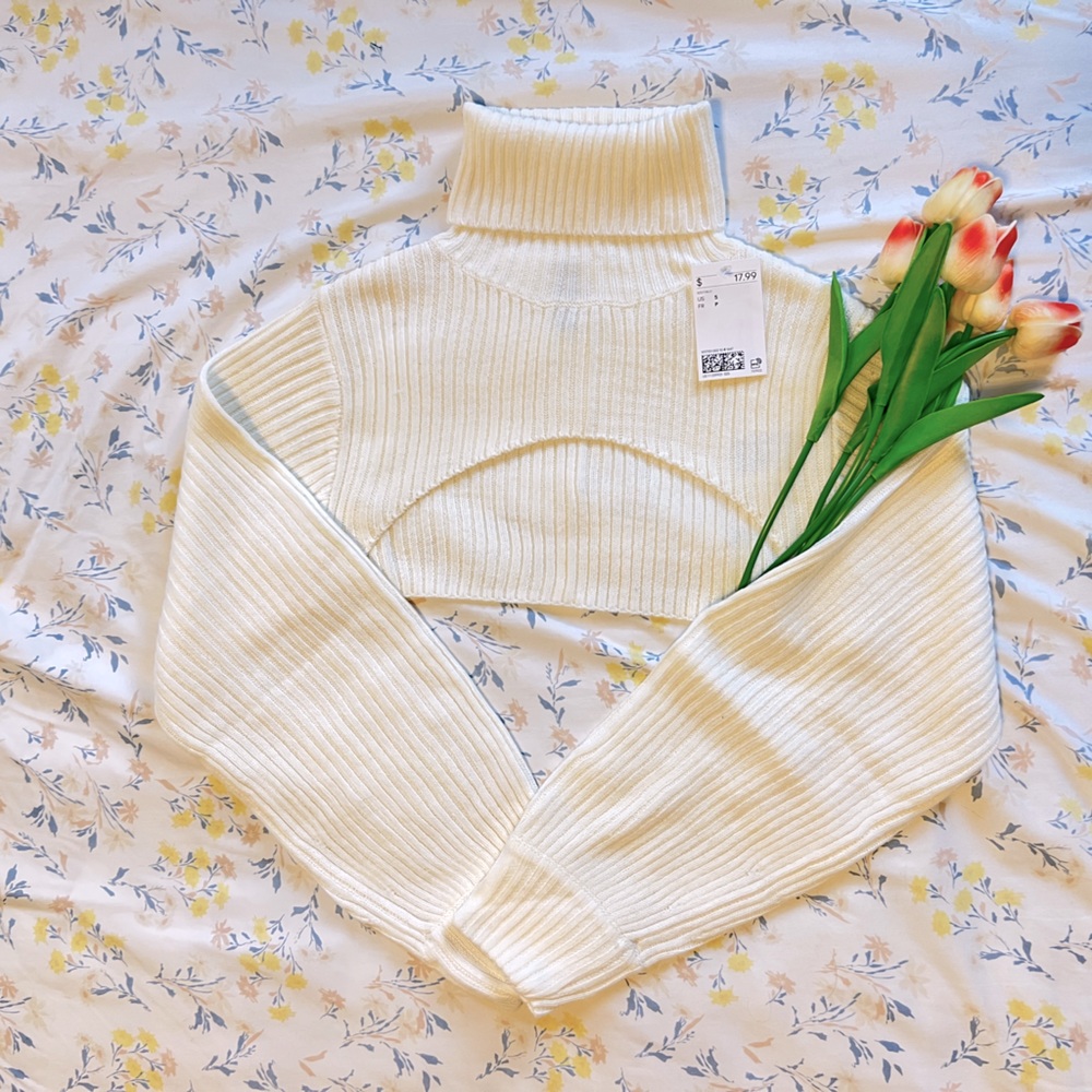 Turtleneck bolero top